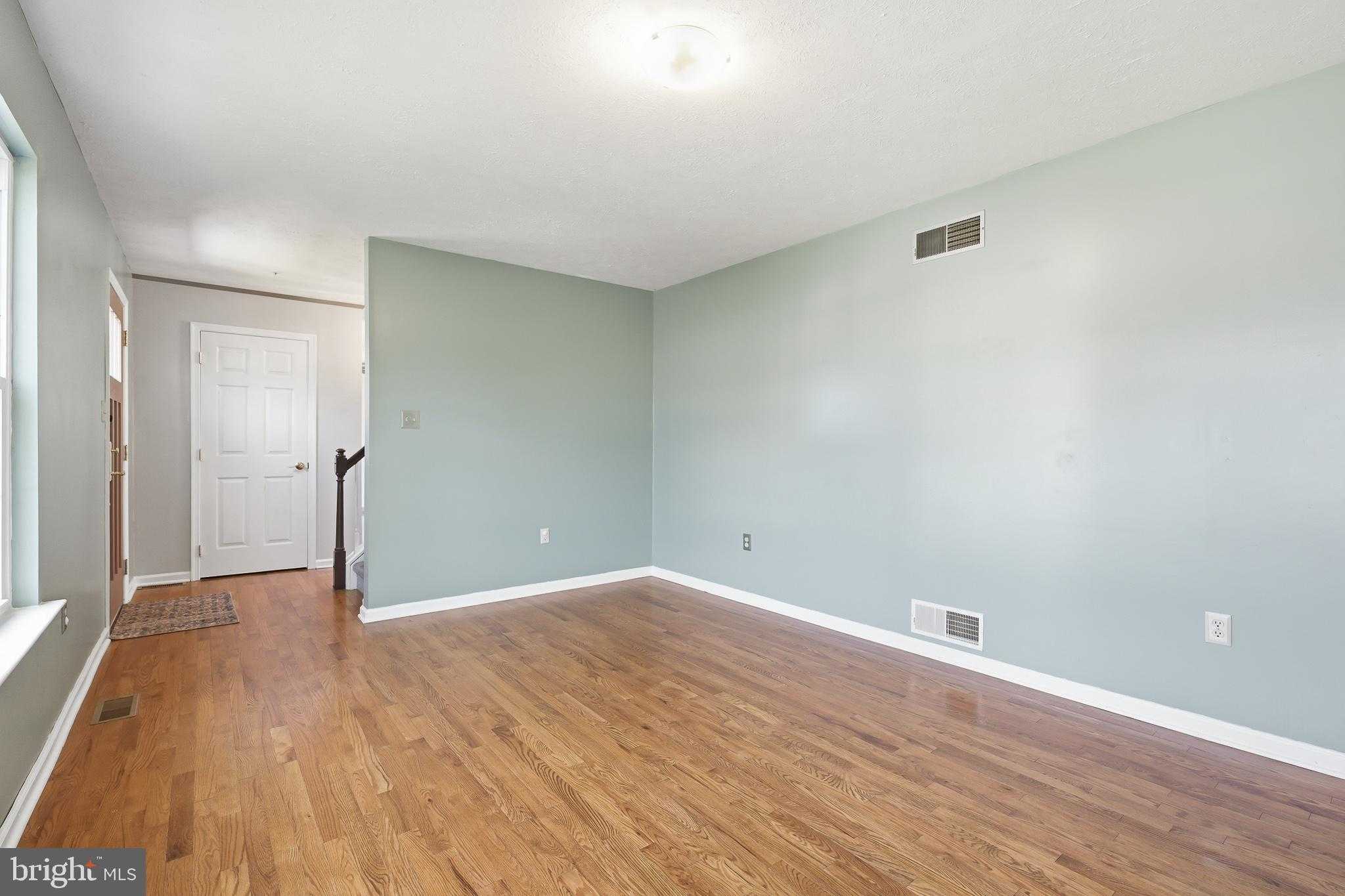 118 Liberty Ln photo 4