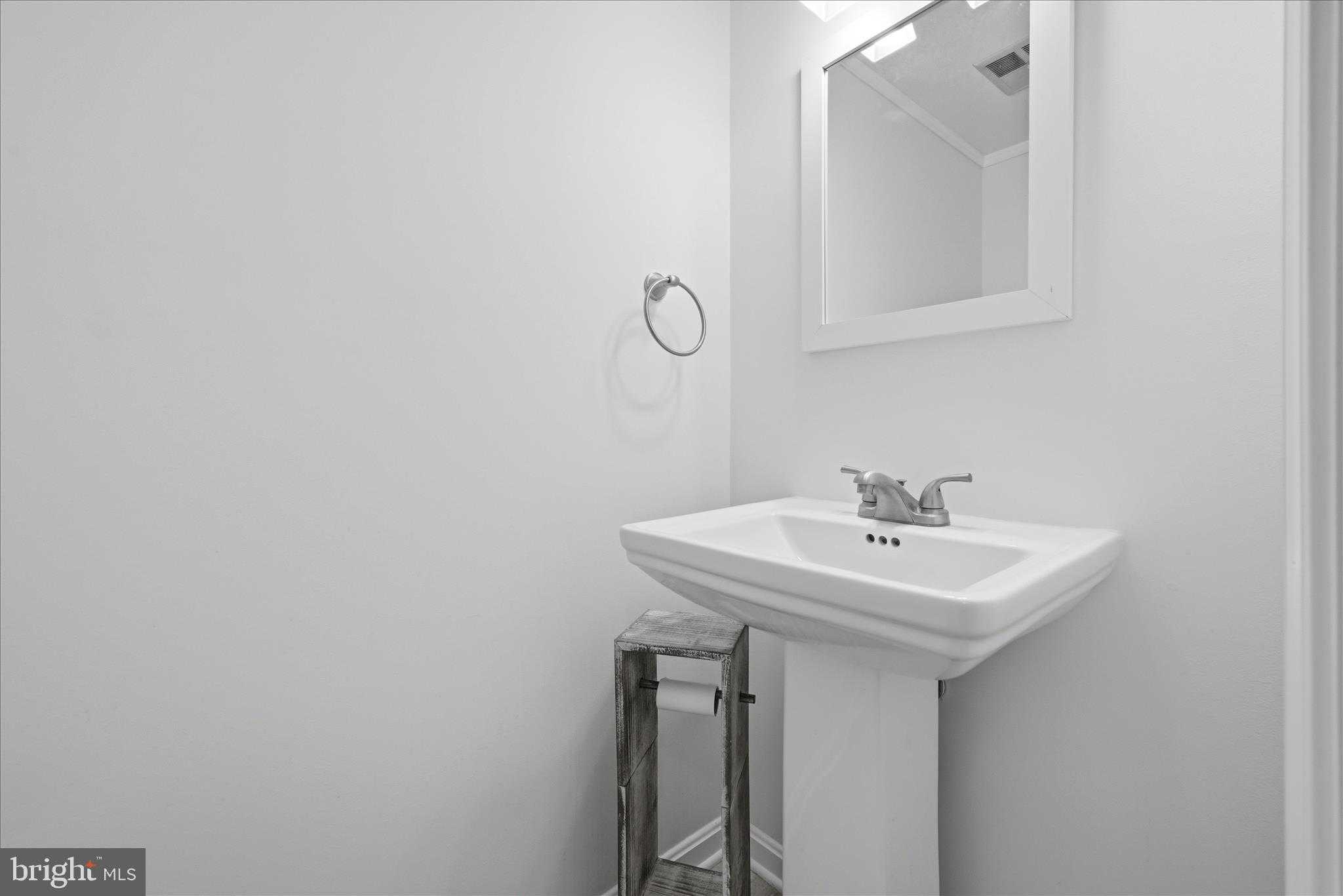 1340 Hazel Nut CT photo 9