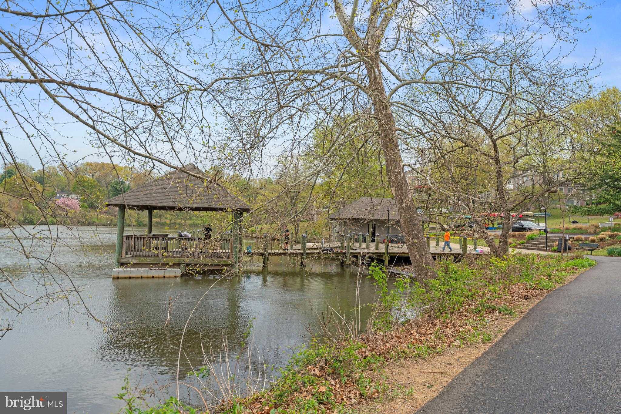 9815 Lake Shore Dr photo 50