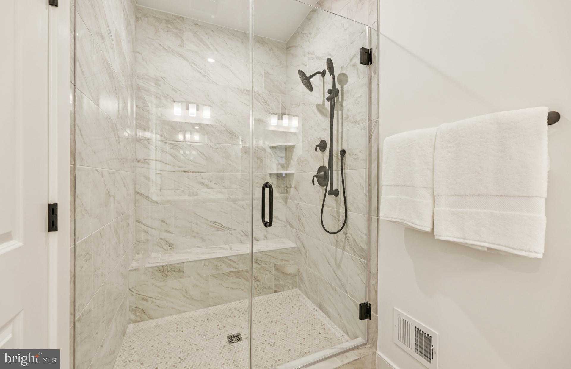 6156 Amber Ln photo 22