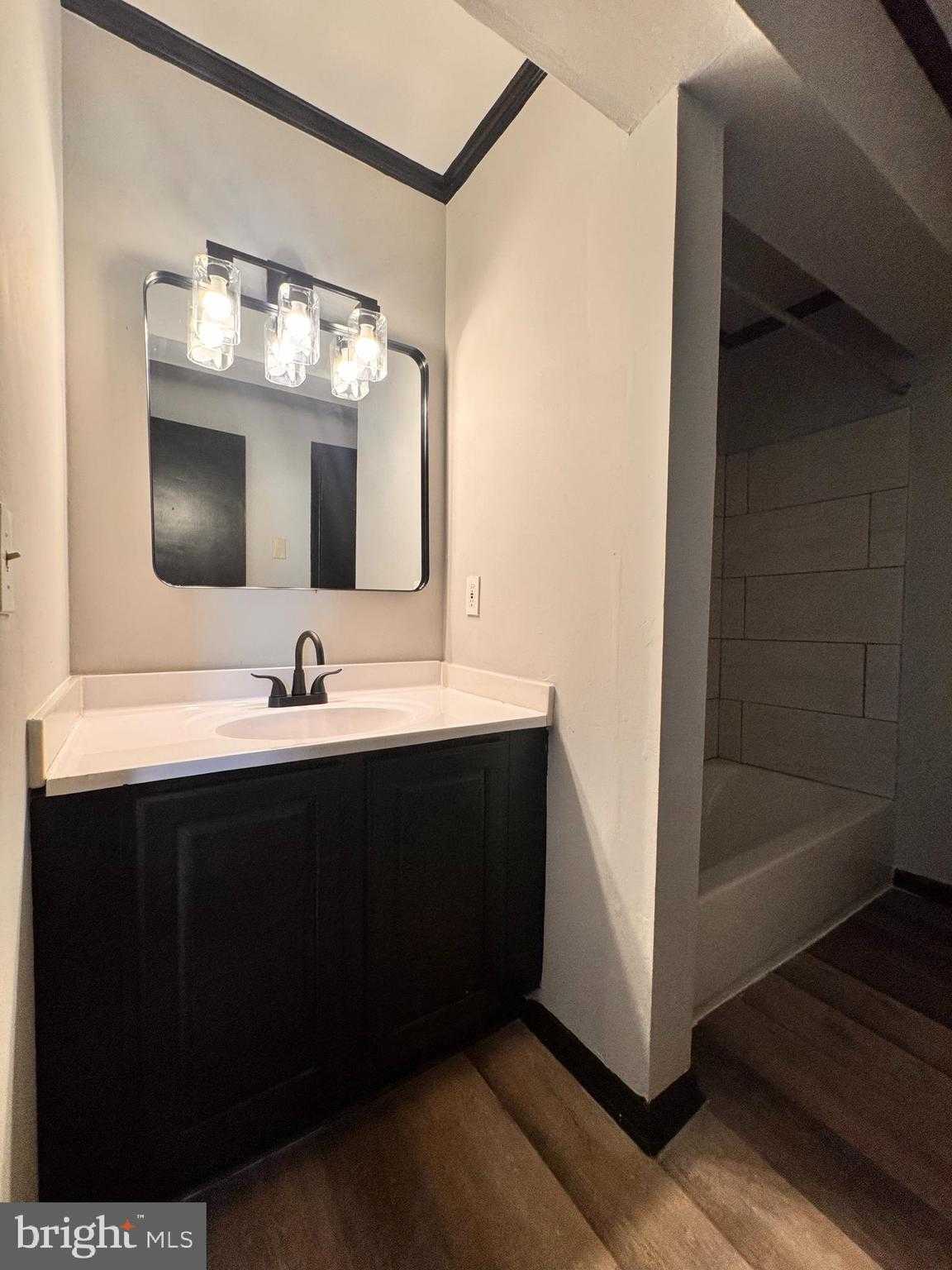 2016 Brunt St photo 7