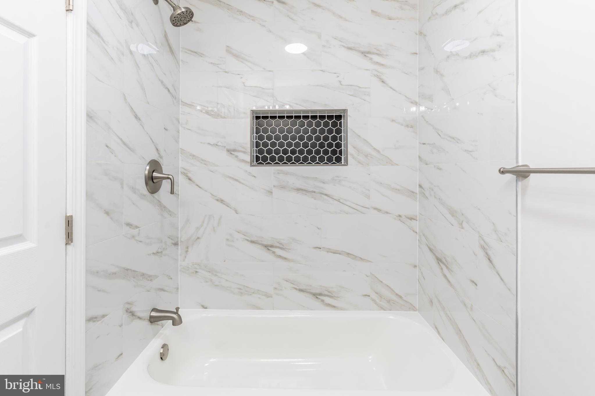 12018 Grantwood Dr photo 29