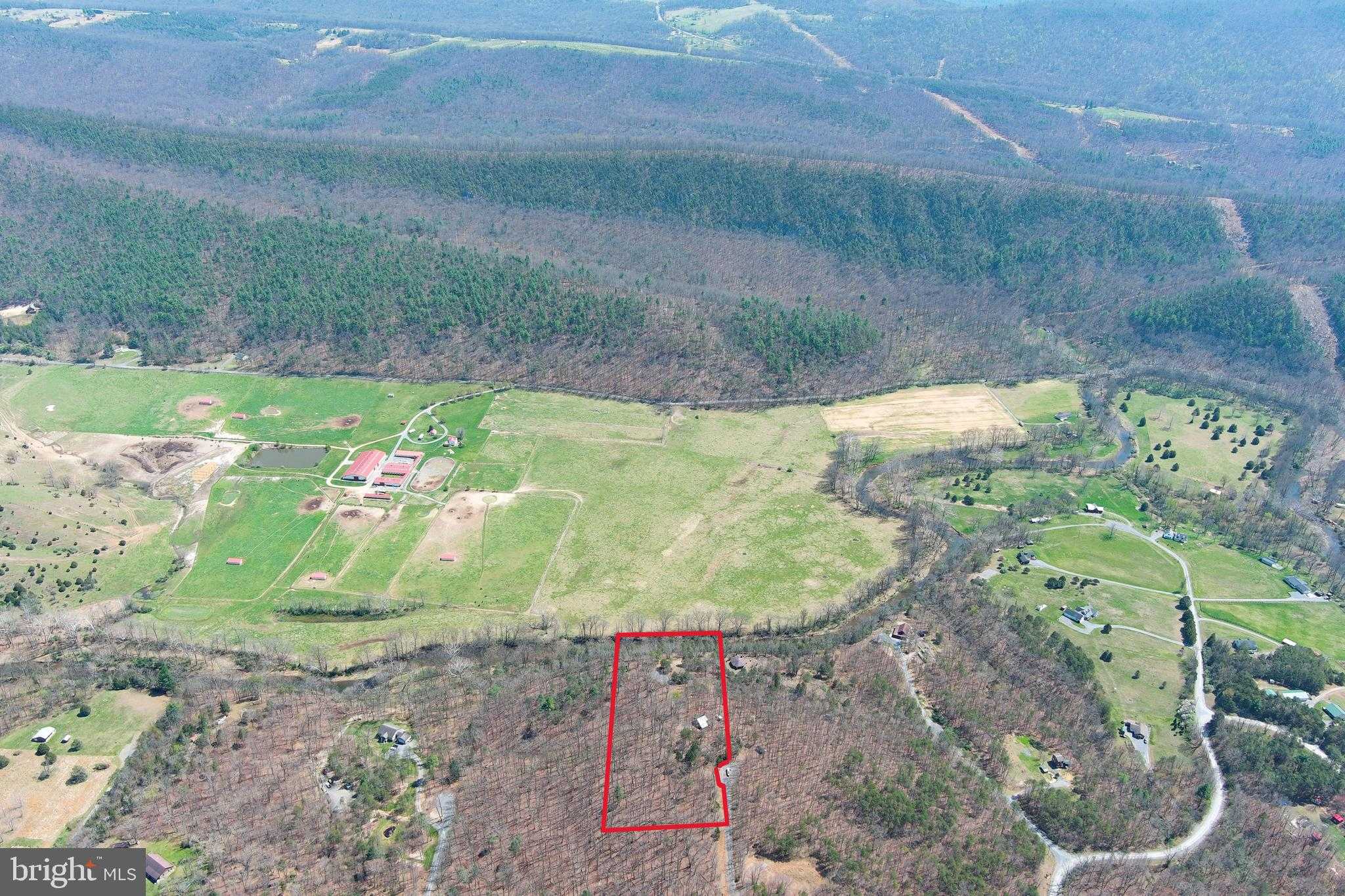 217 Trapper Ln photo 2