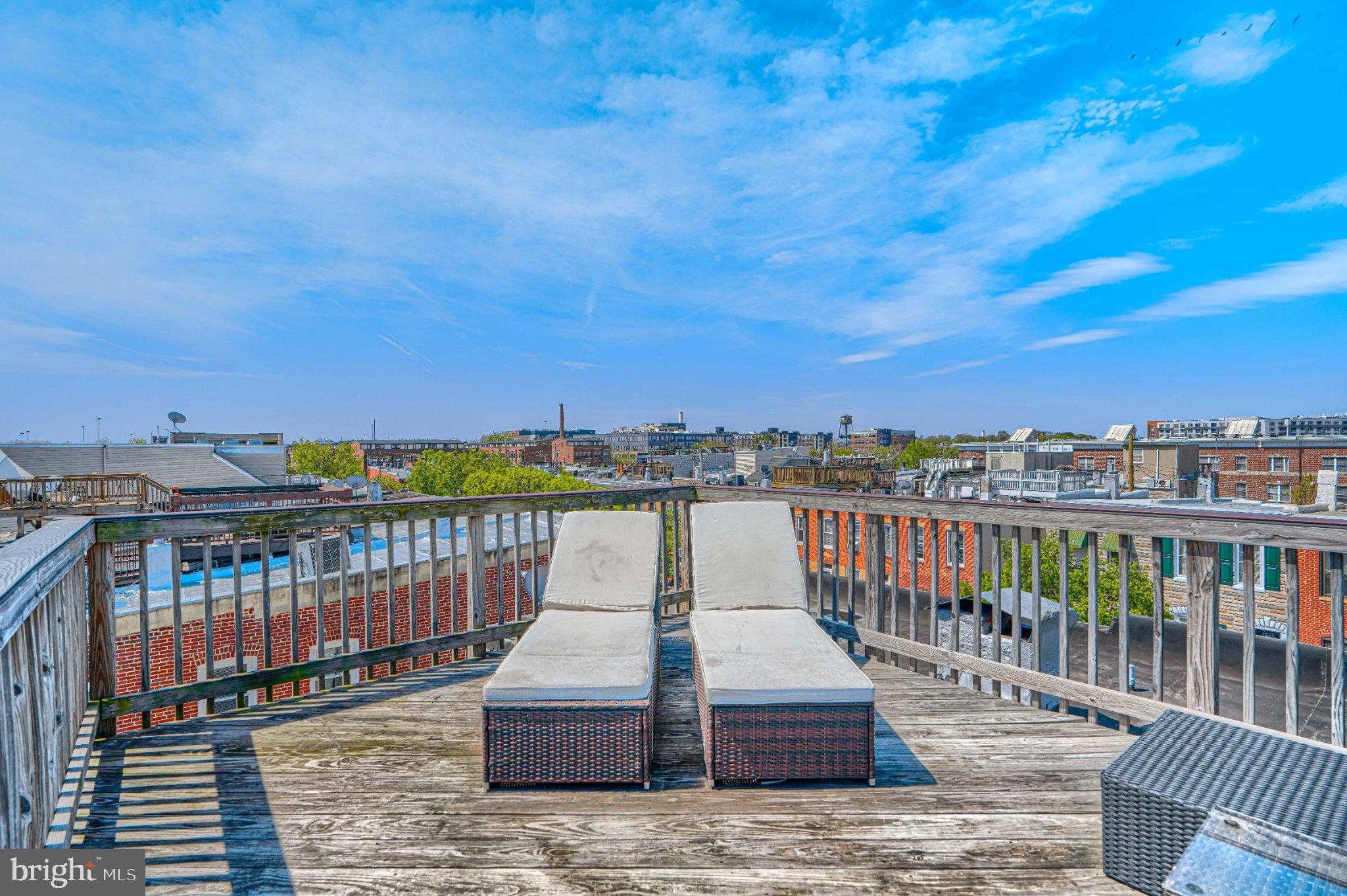 1403 E Clement St photo 27