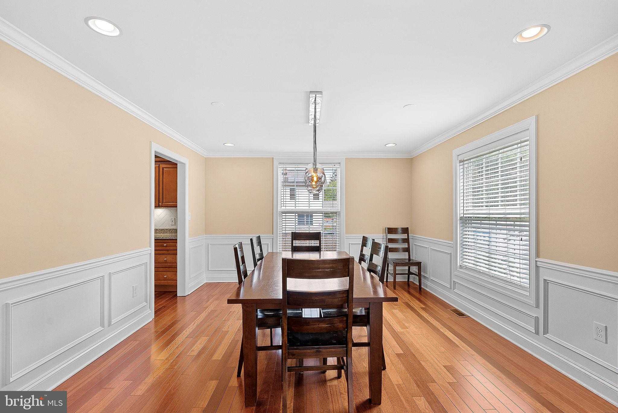 6932 Alpine Dr photo 11