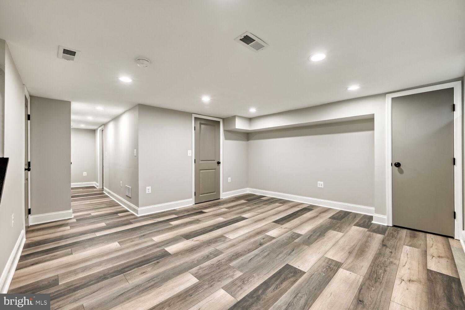 133 N Culver St photo 18