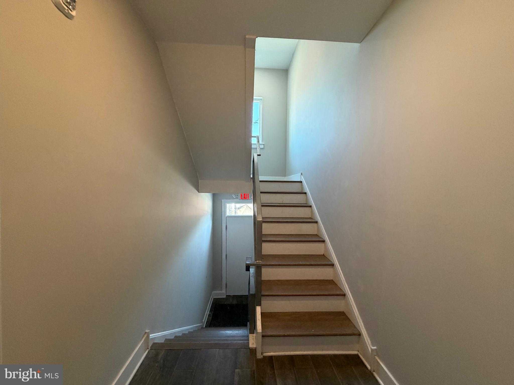 1636 Cambridge St photo 27