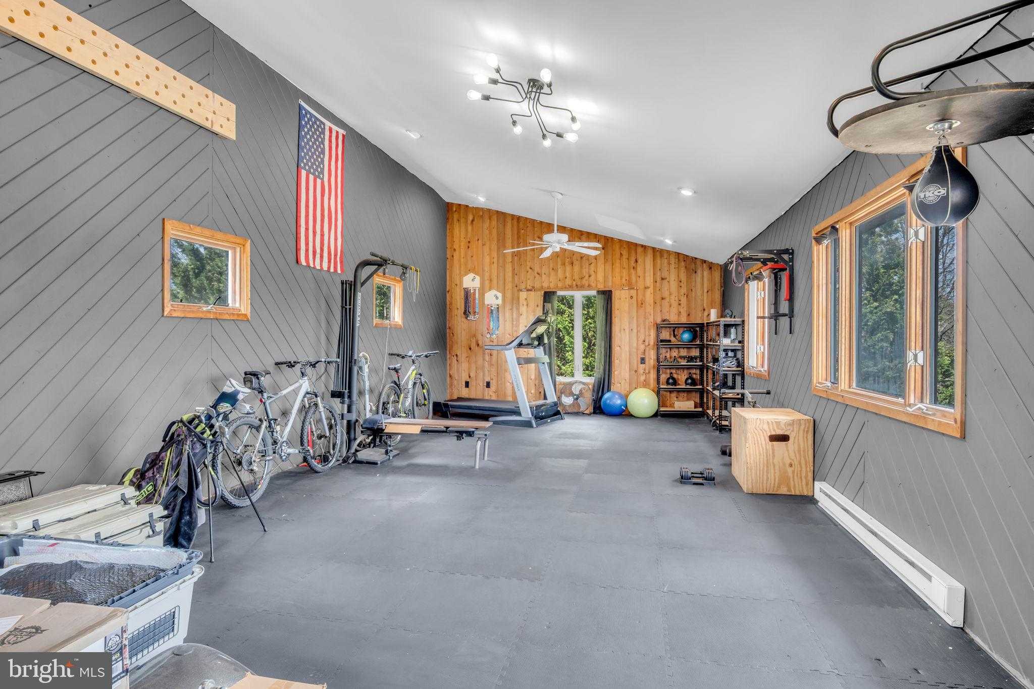 300 Hollowbrook Dr photo 39