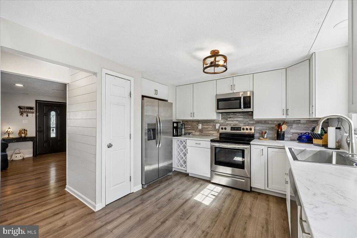 1476 Dockside CT photo 12