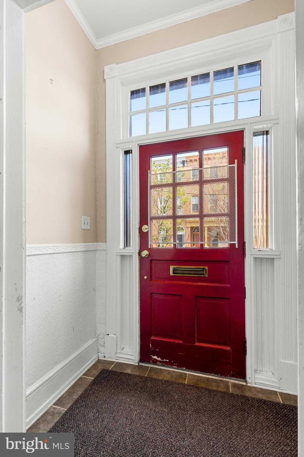 240 E Orange St photo 32