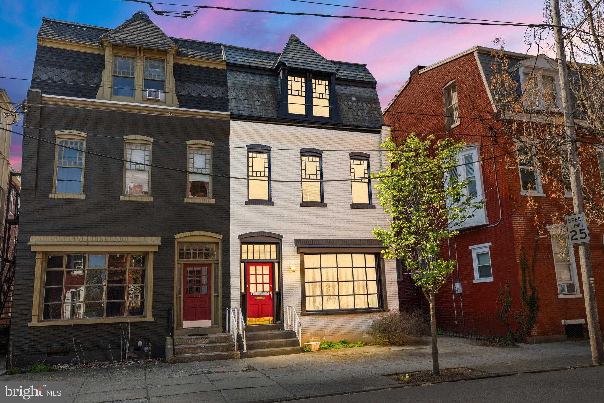 240 E Orange St photo 57