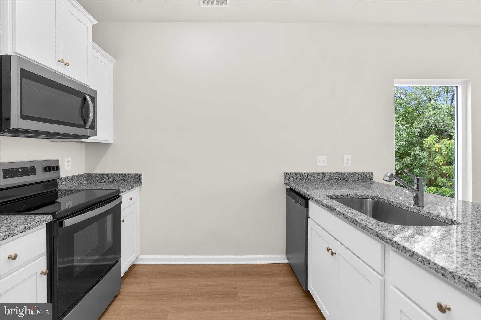 8129 Bartholomew CT photo 9