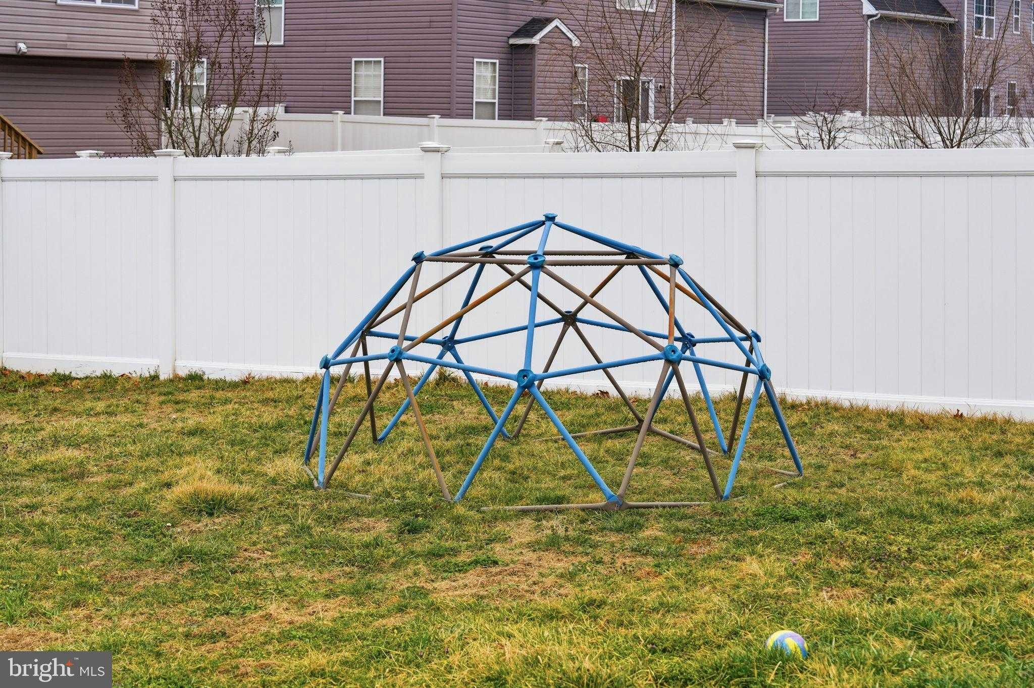 45546 Bethson St photo 28