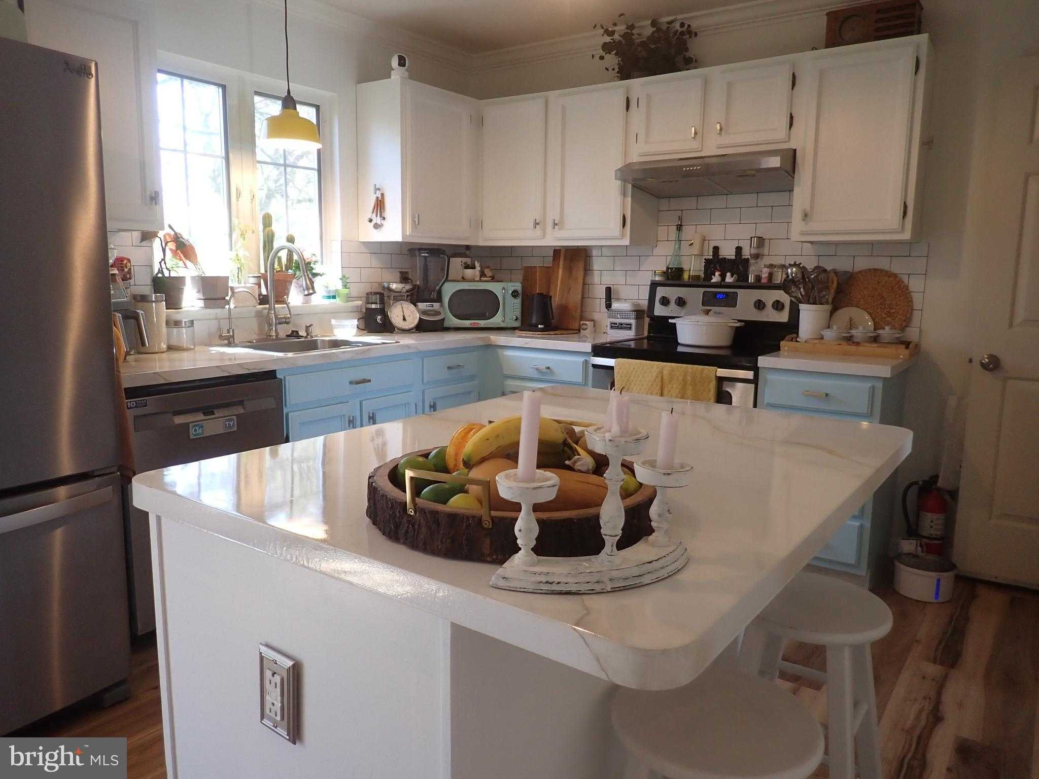 16 Cold Stream Dr photo 5