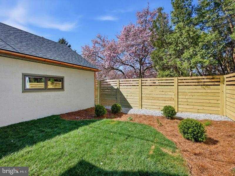 318 Dudley Ave photo 35