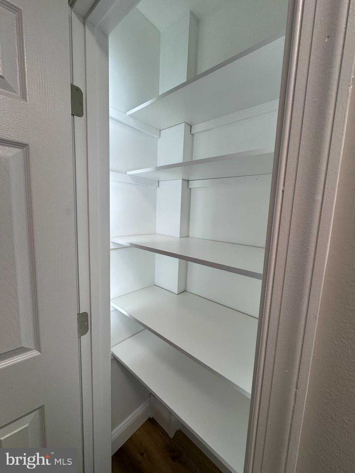 5812 Royal Ridge Dr photo 16