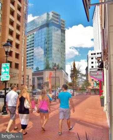 250 President St Unit 603 photo 17