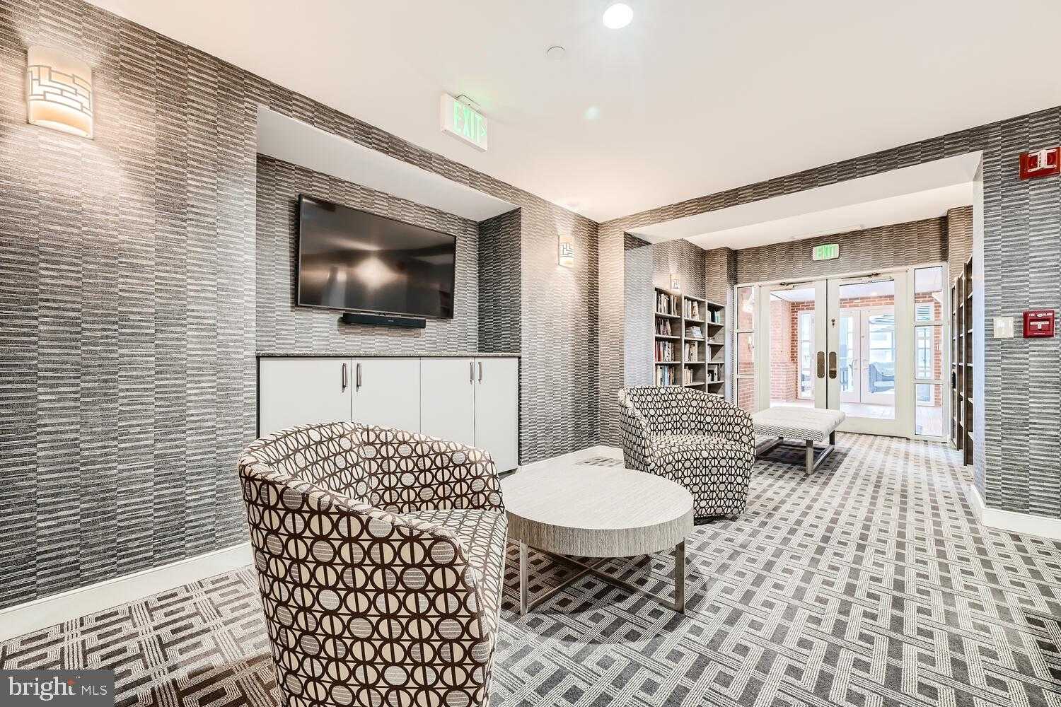 250 President St Unit 603 photo 31