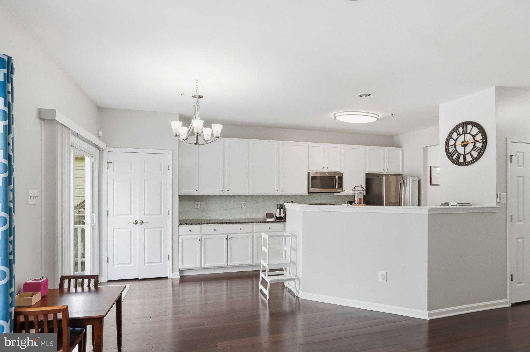 803 Rustic CT photo 13