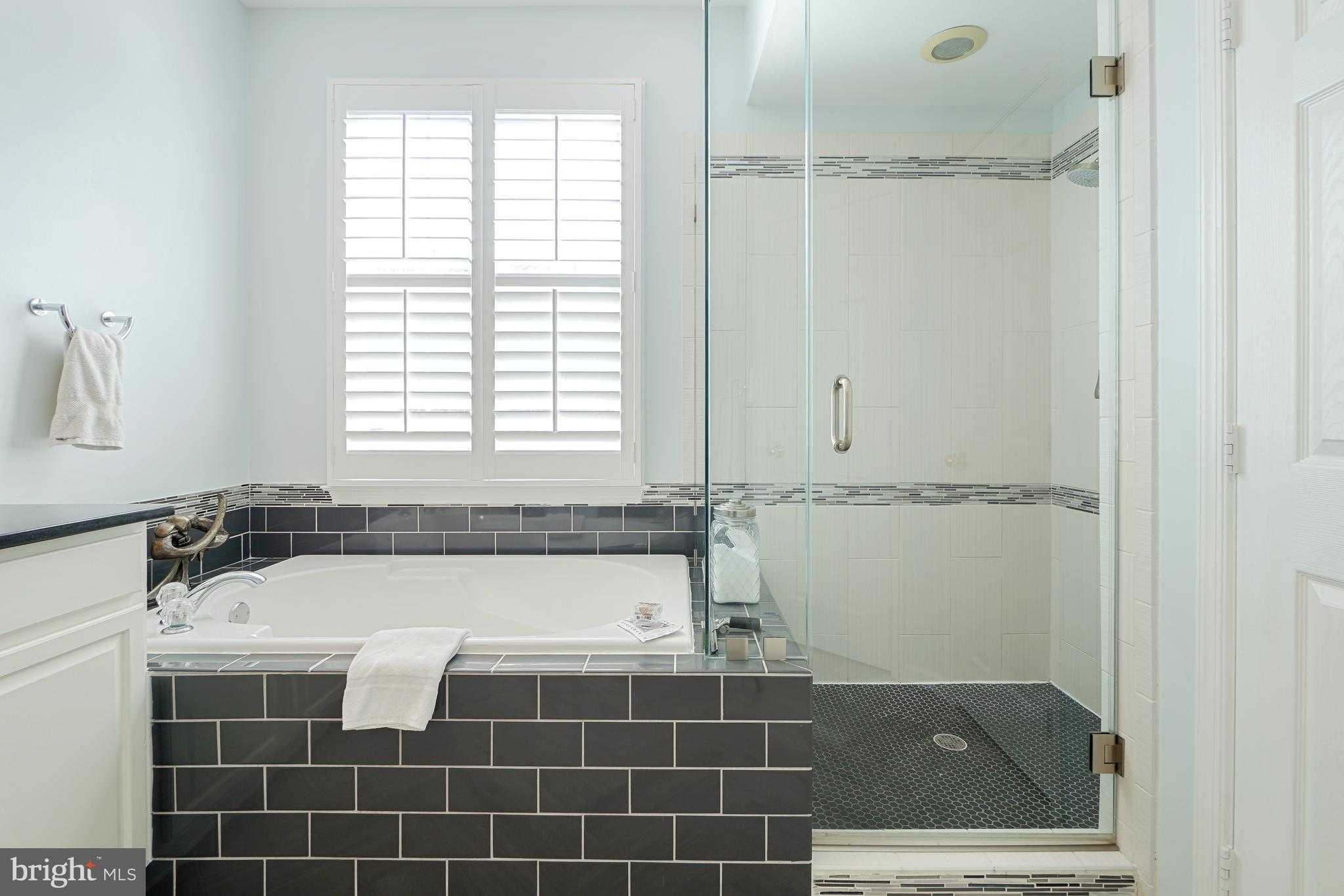 305 Hart Rd photo 30