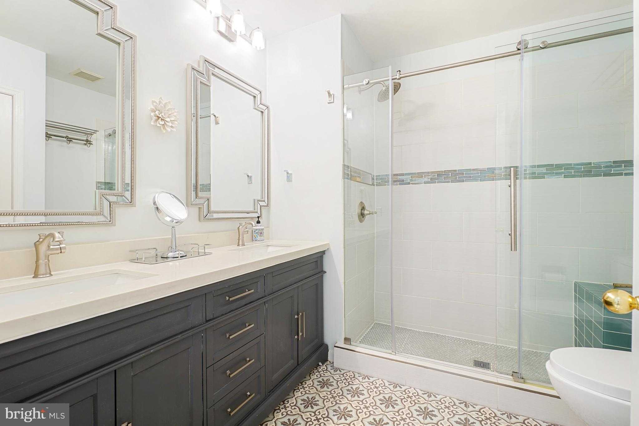 305 Hart Rd photo 35