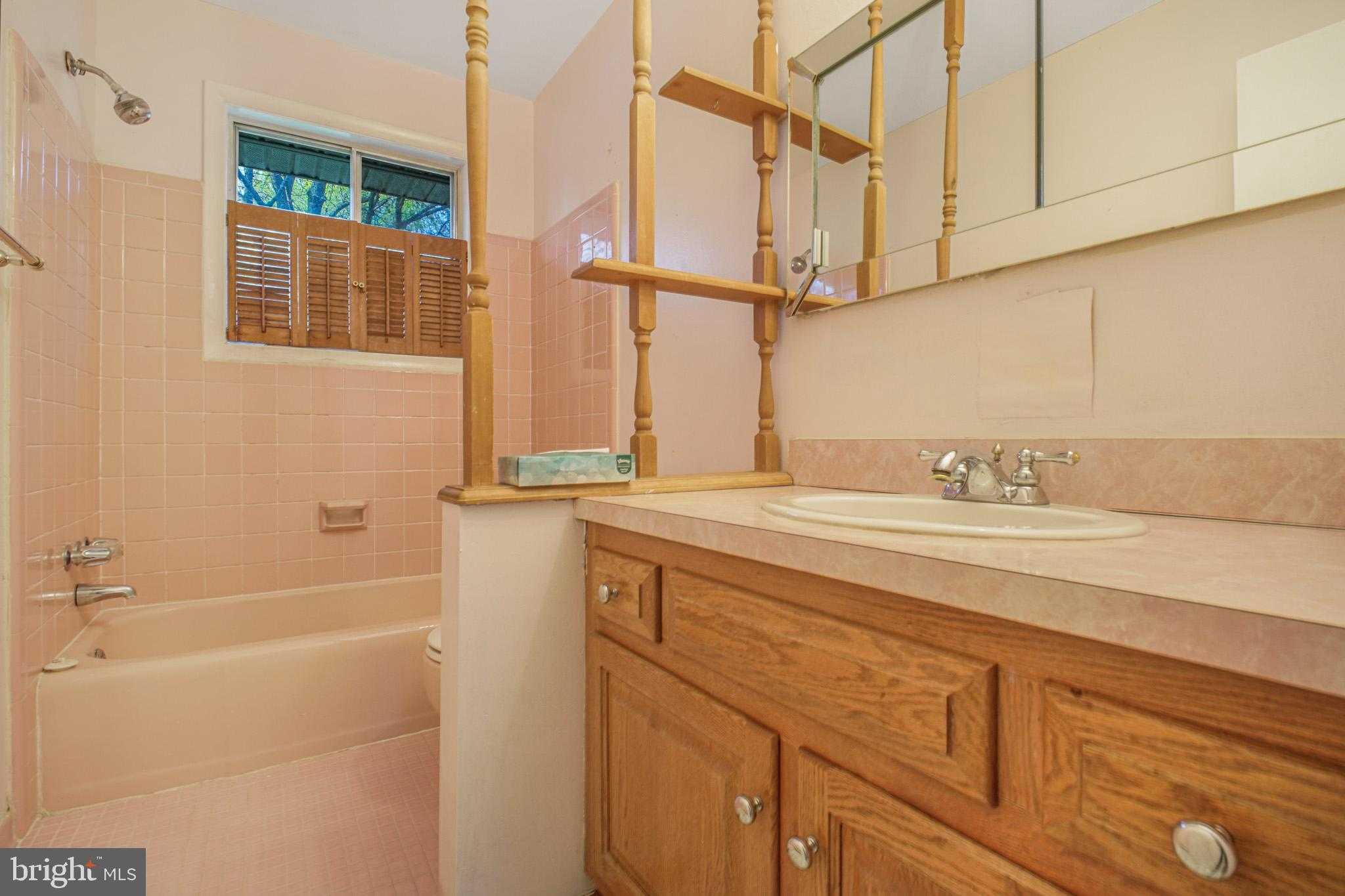 1118 Downs Dr photo 19