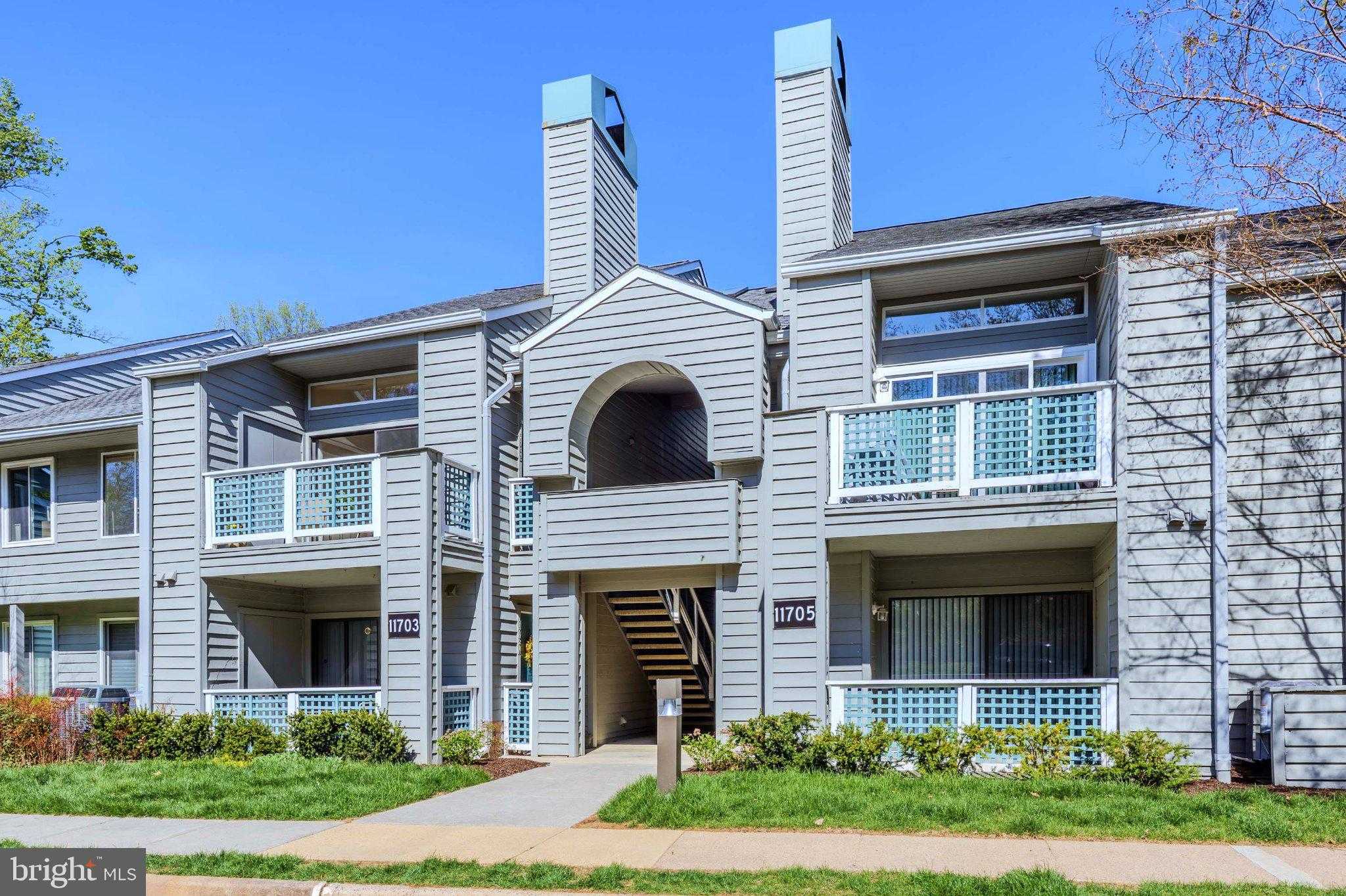 11703 Summerchase Cir Apt B photo 2