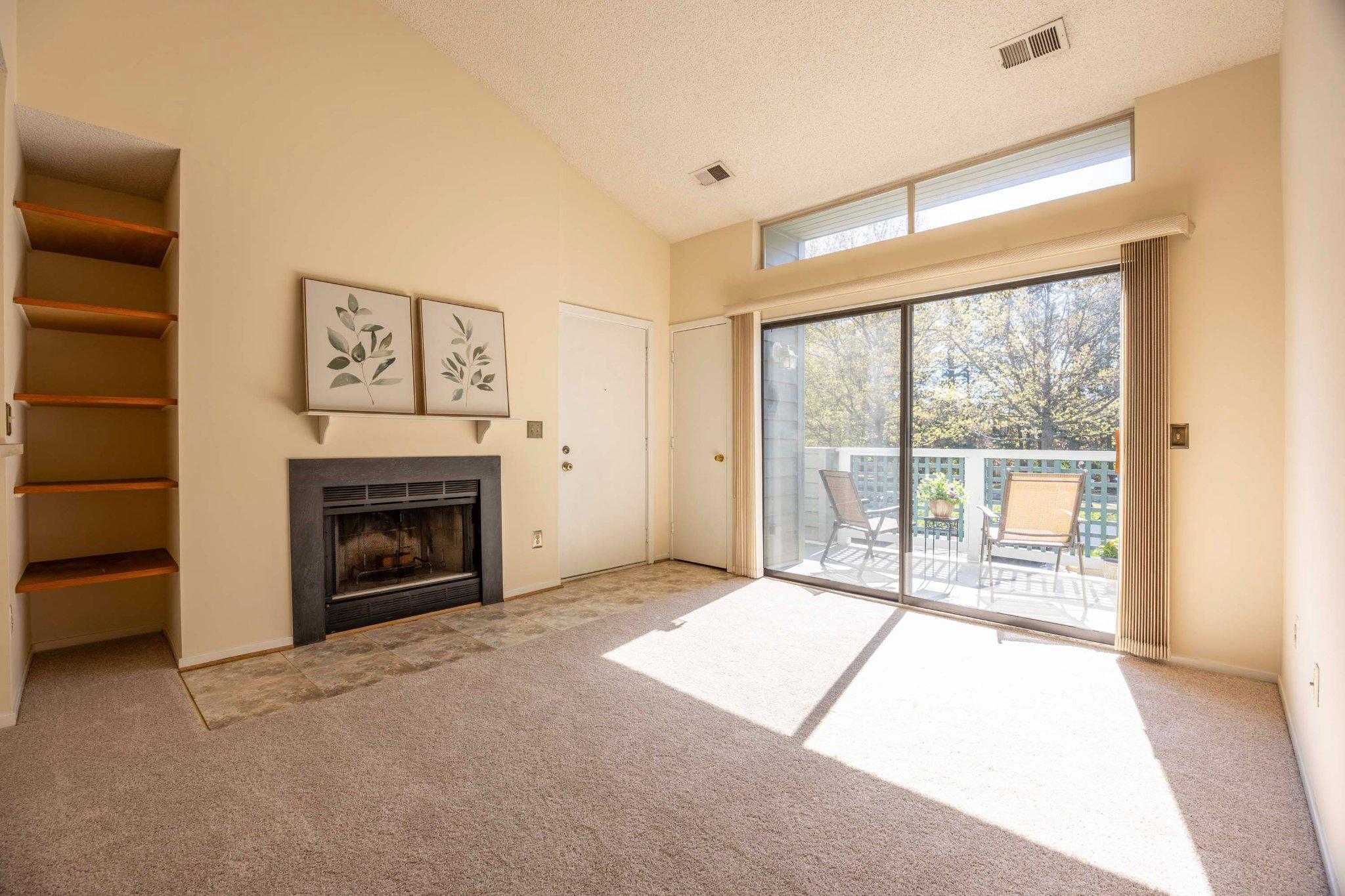 11703 Summerchase Cir Apt B photo 5