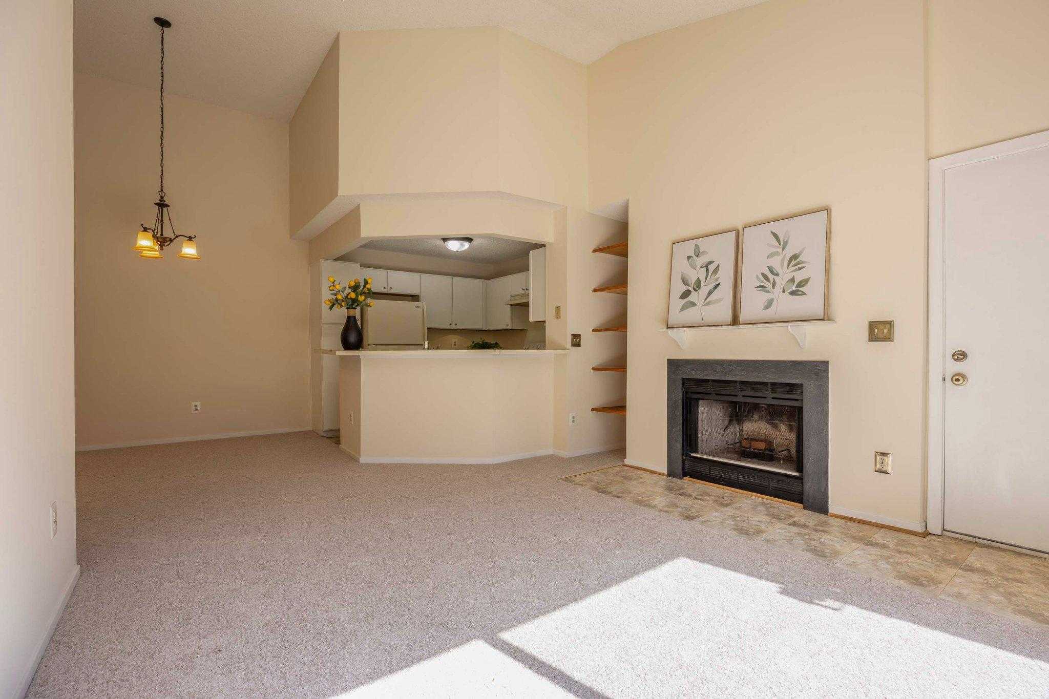 11703 Summerchase Cir Apt B photo 9