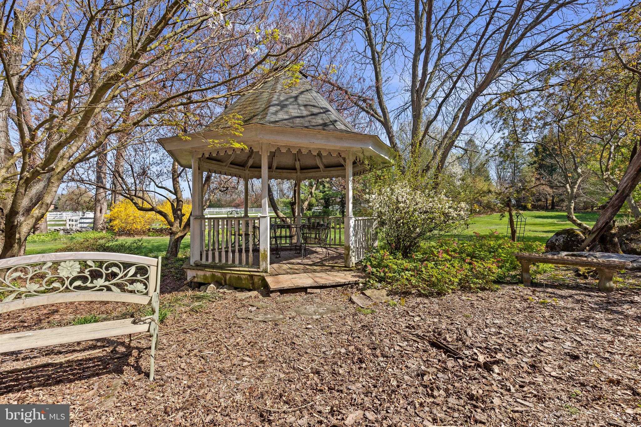 12 Tiffany Dr photo 41