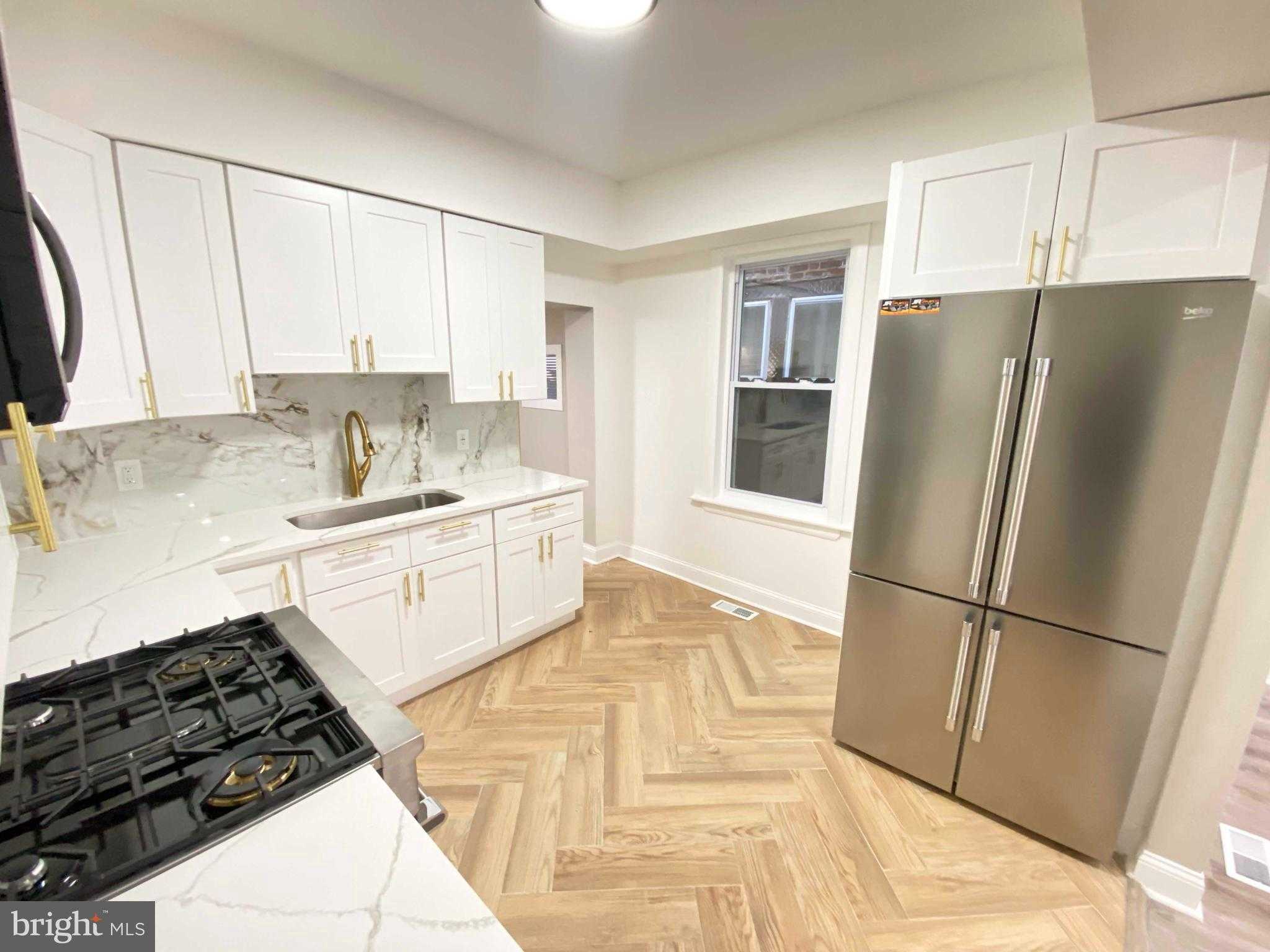 3027 Agate St photo 25