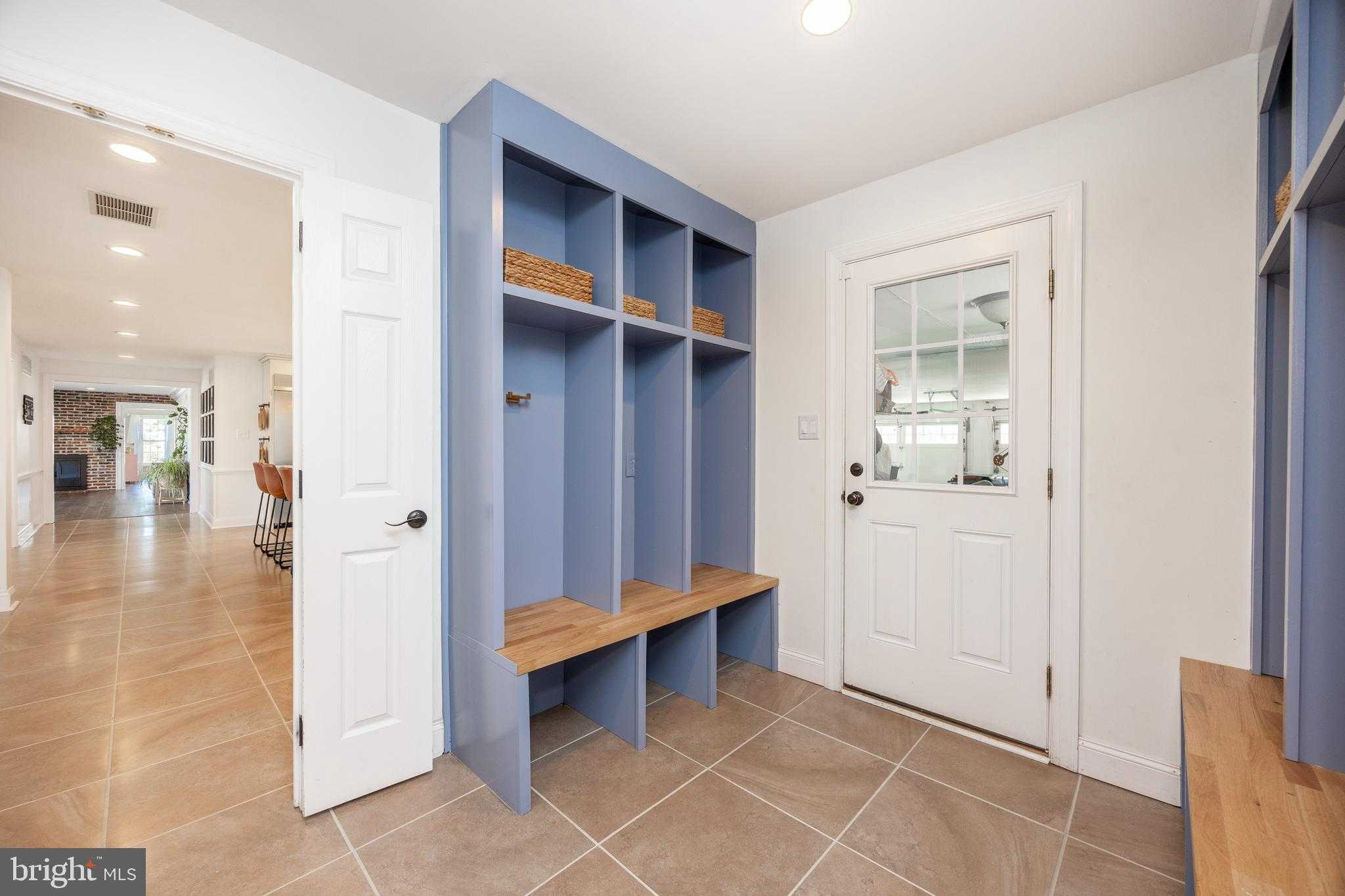 812 Hessian Cir photo 24