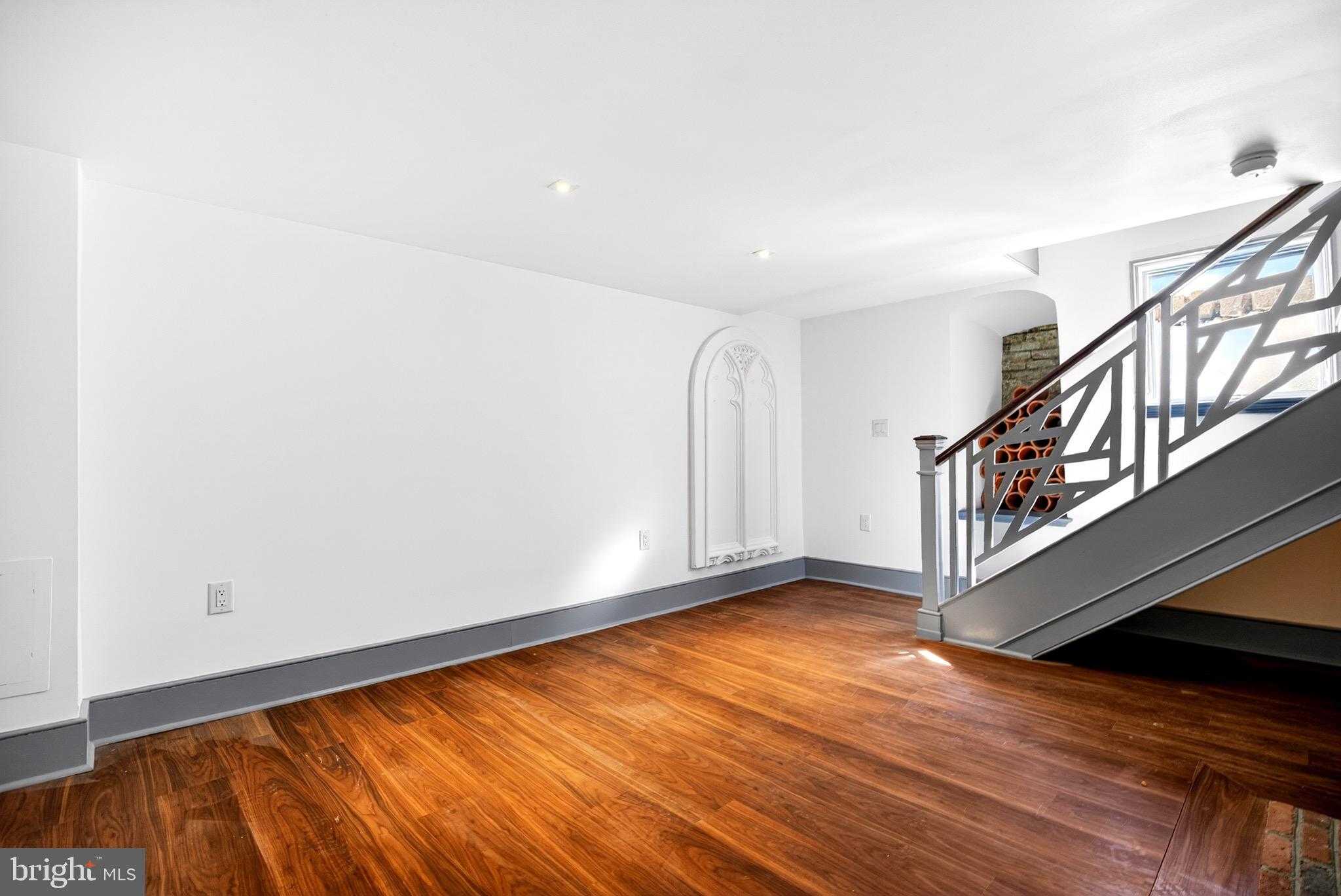 303 S American St # 05 photo 26