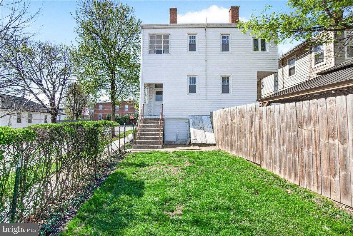 301 W 7th St photo 30