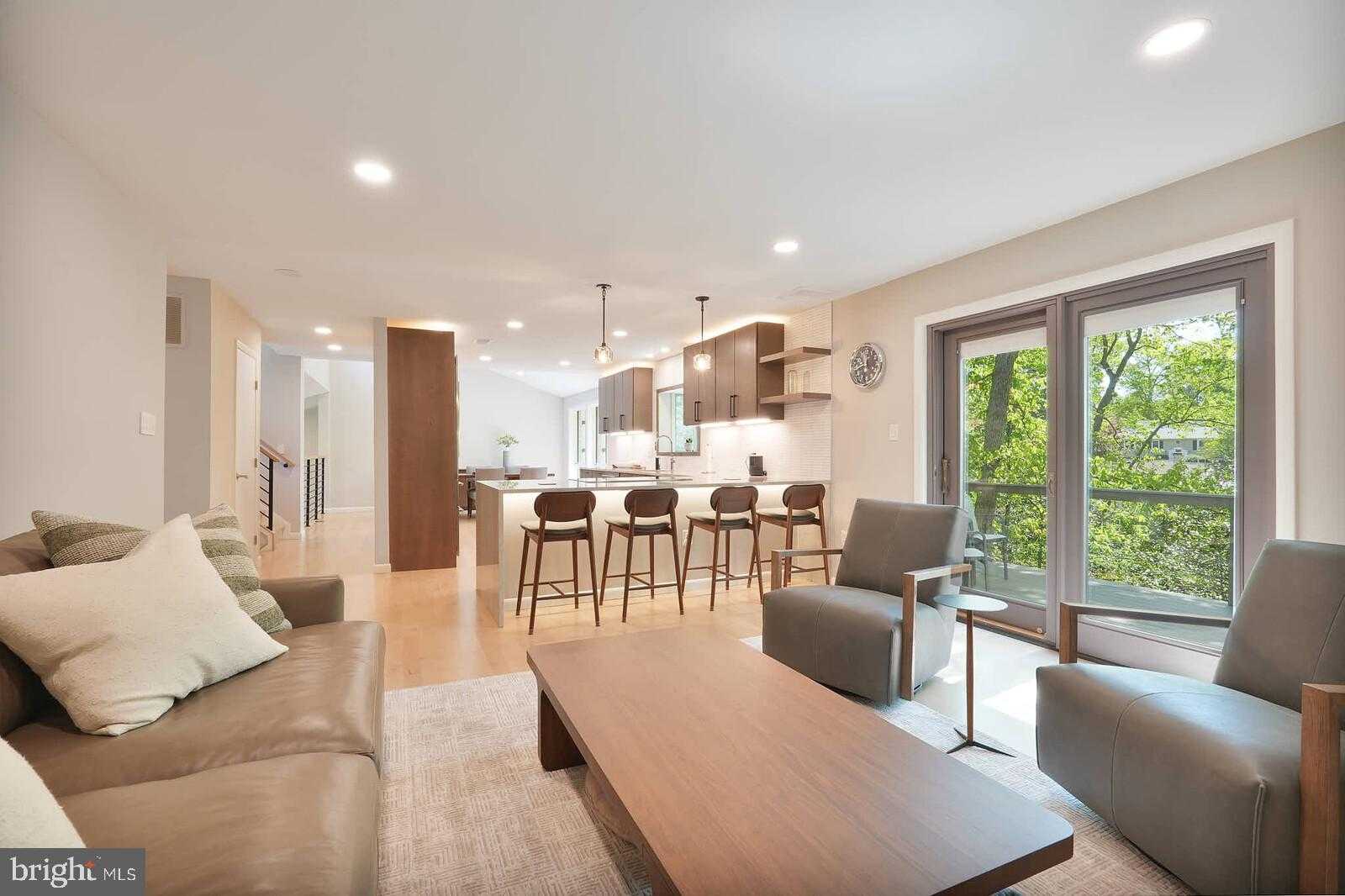 9431 Talisman Dr photo 18