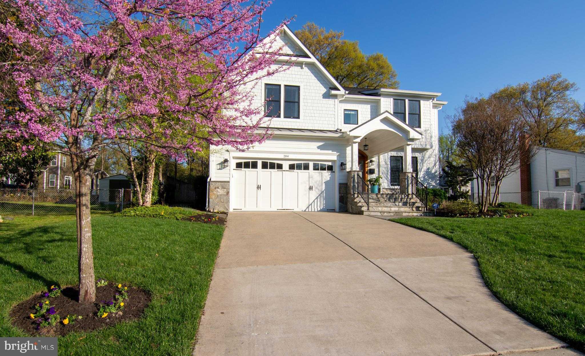 204 Battle St SW photo 3