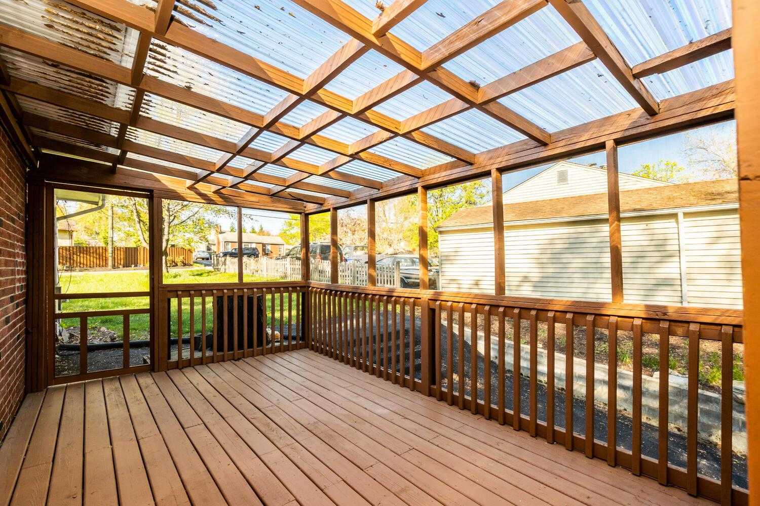 3535 Memorial St photo 33