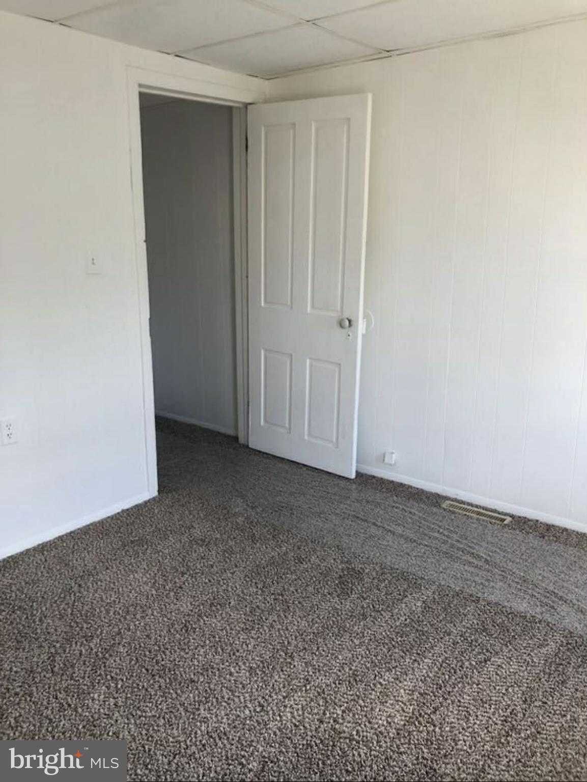 340 S Lawrence St photo 9