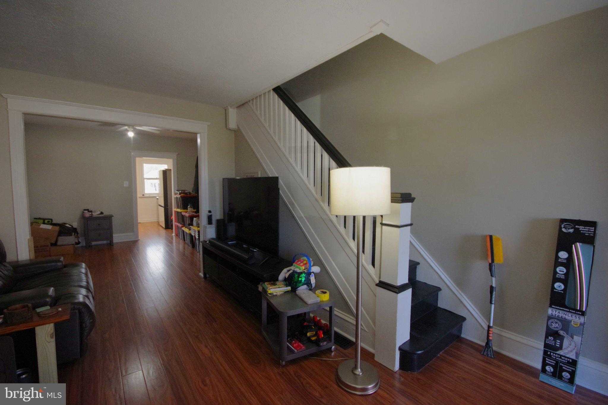 415 N York St photo 3