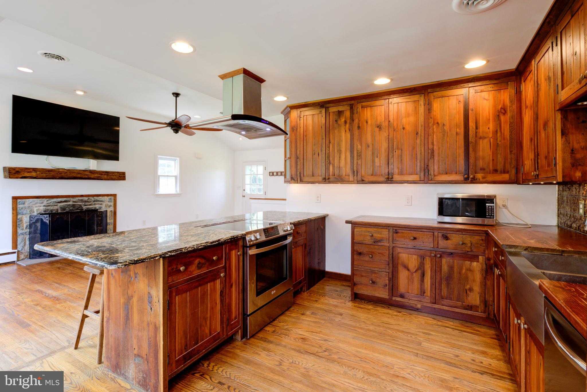 1058 Glen Hall Rd photo 14