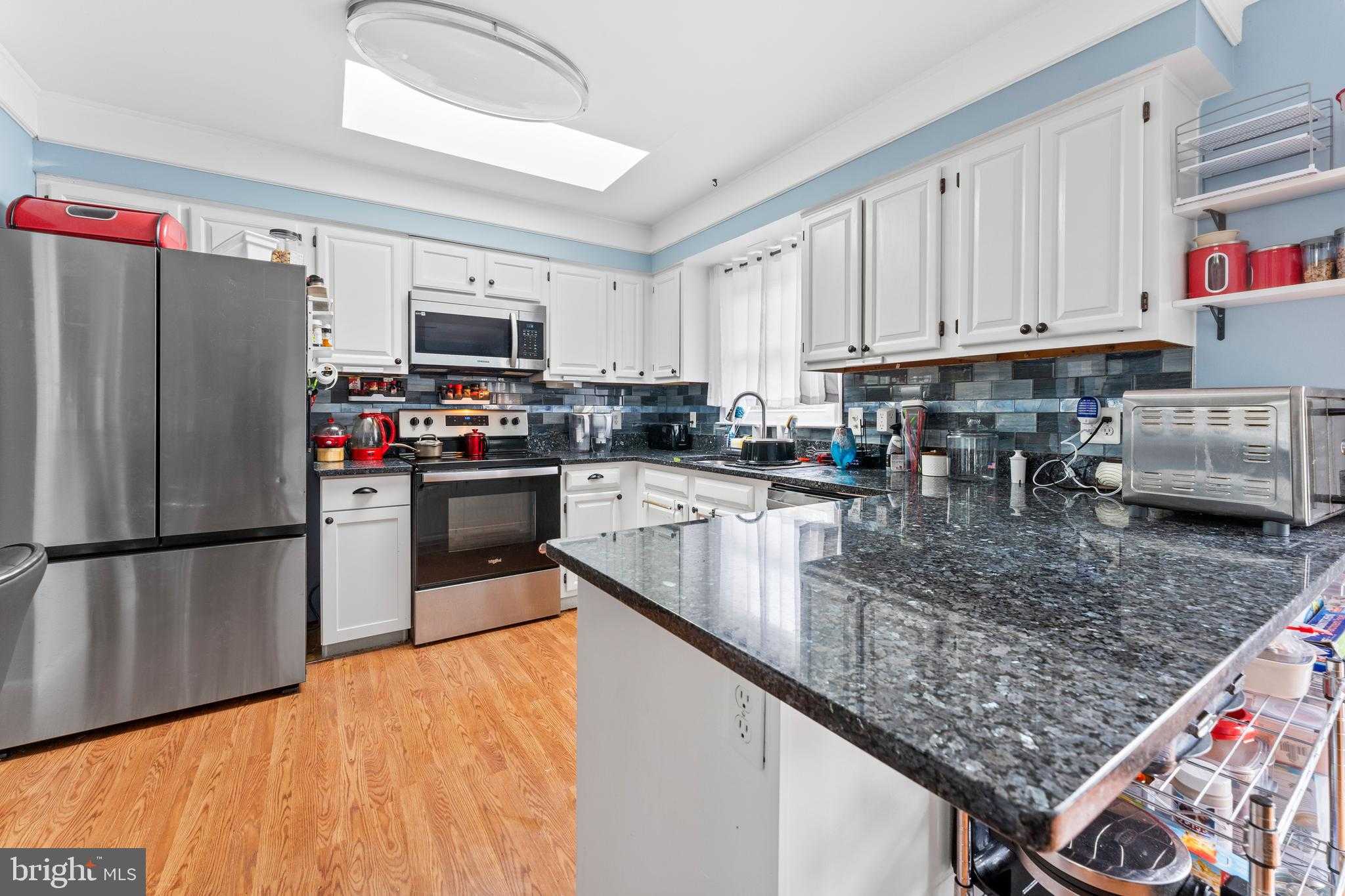 5406 Lee White Ln photo 7