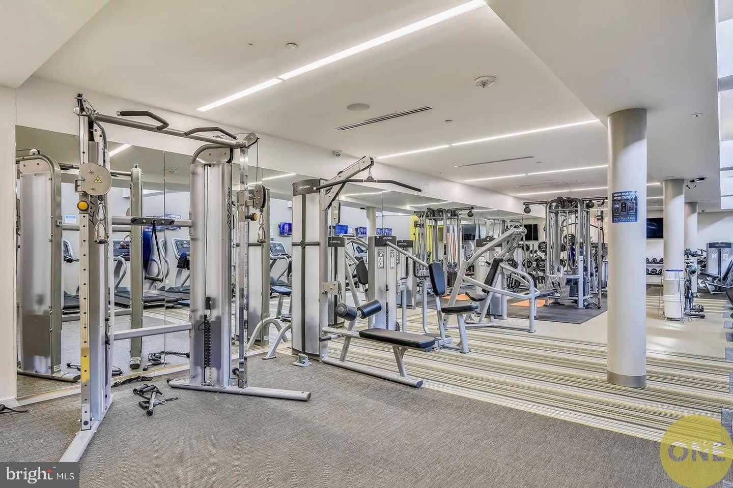 8360 Greensboro Dr Unit 1003 photo 27