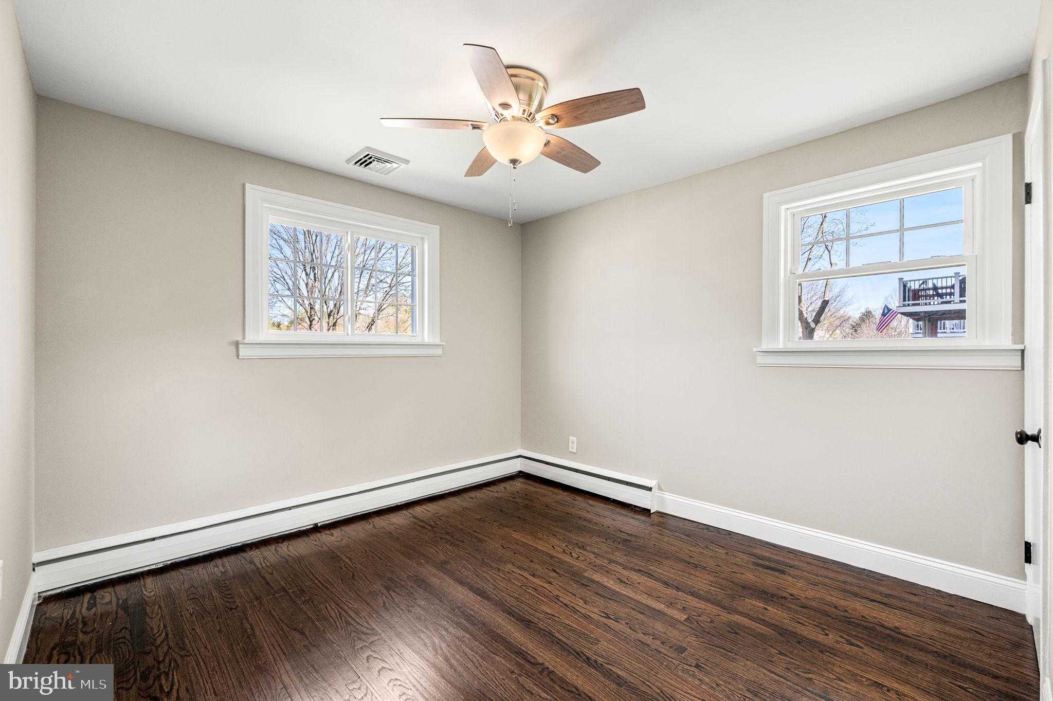 2299 Springhouse Ln photo 15