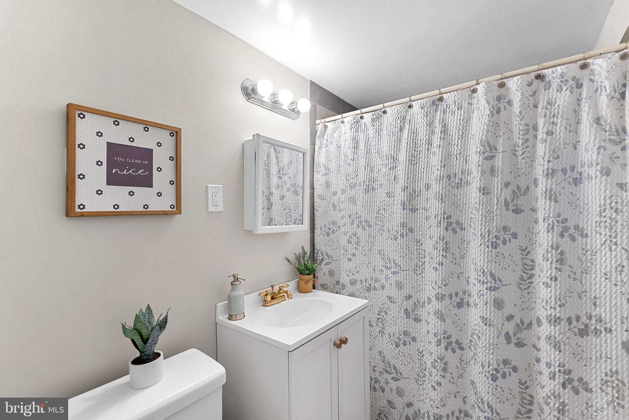 6910 Farragut Ave photo 36