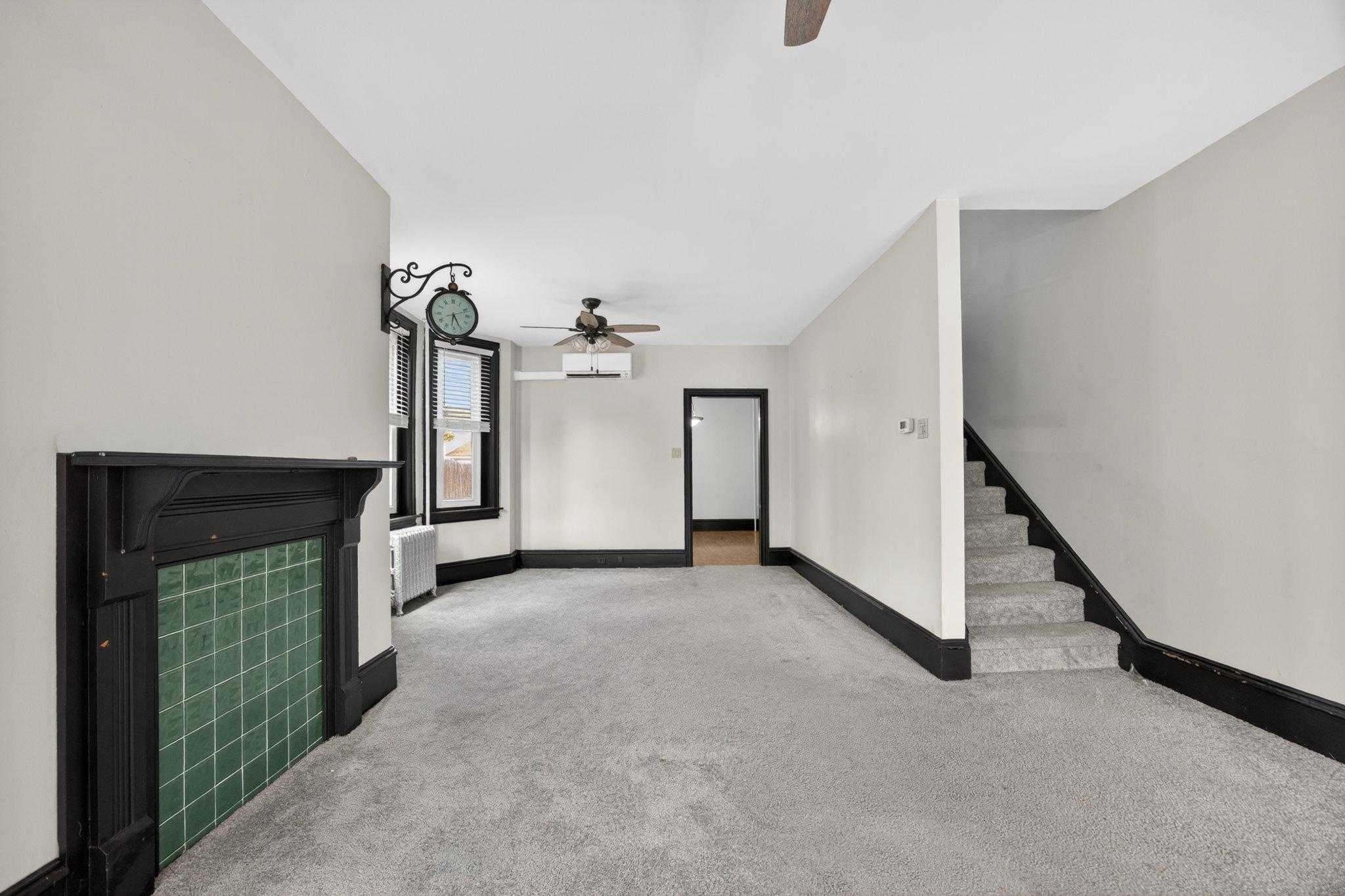 321 Walnut St photo 7