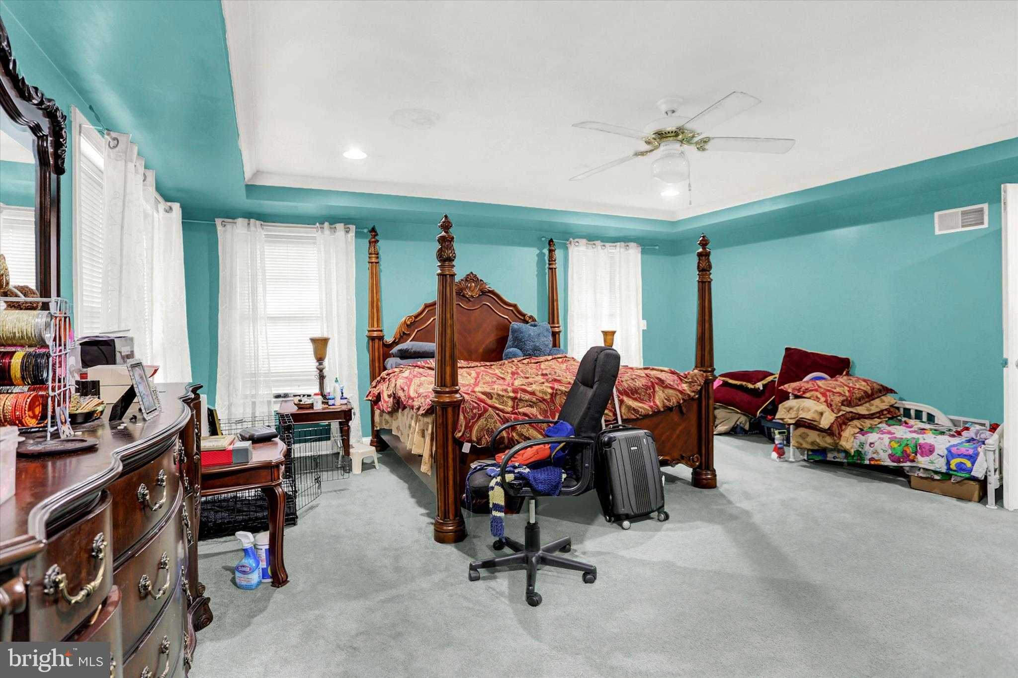 567 Lucinda Ln photo 19