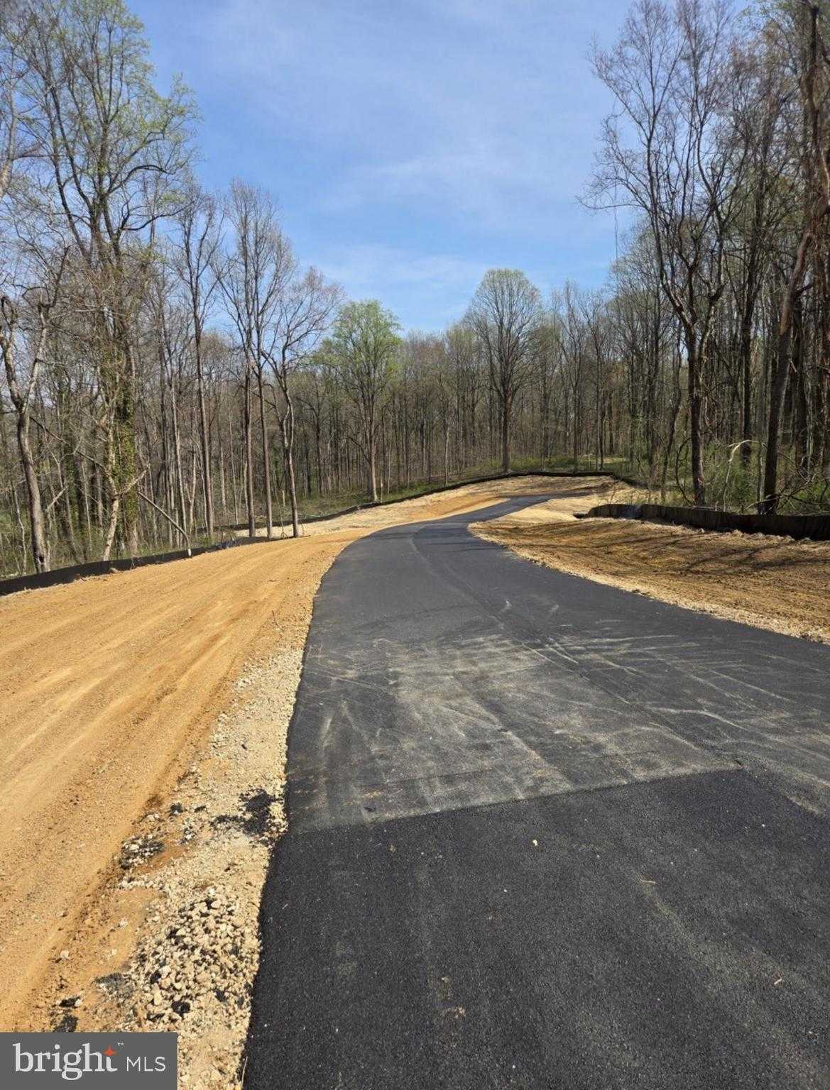 4902 Emma Ln photo 2