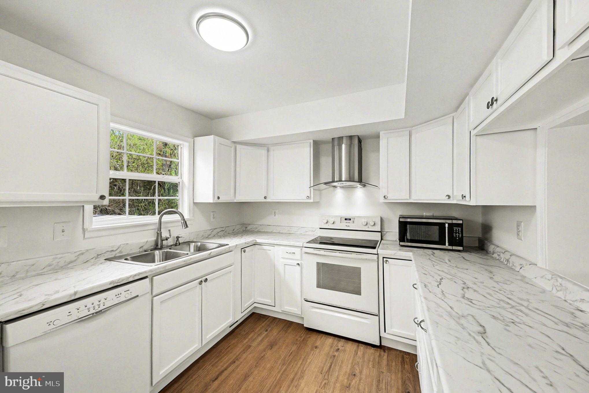 14546 Bisbee CT photo 7