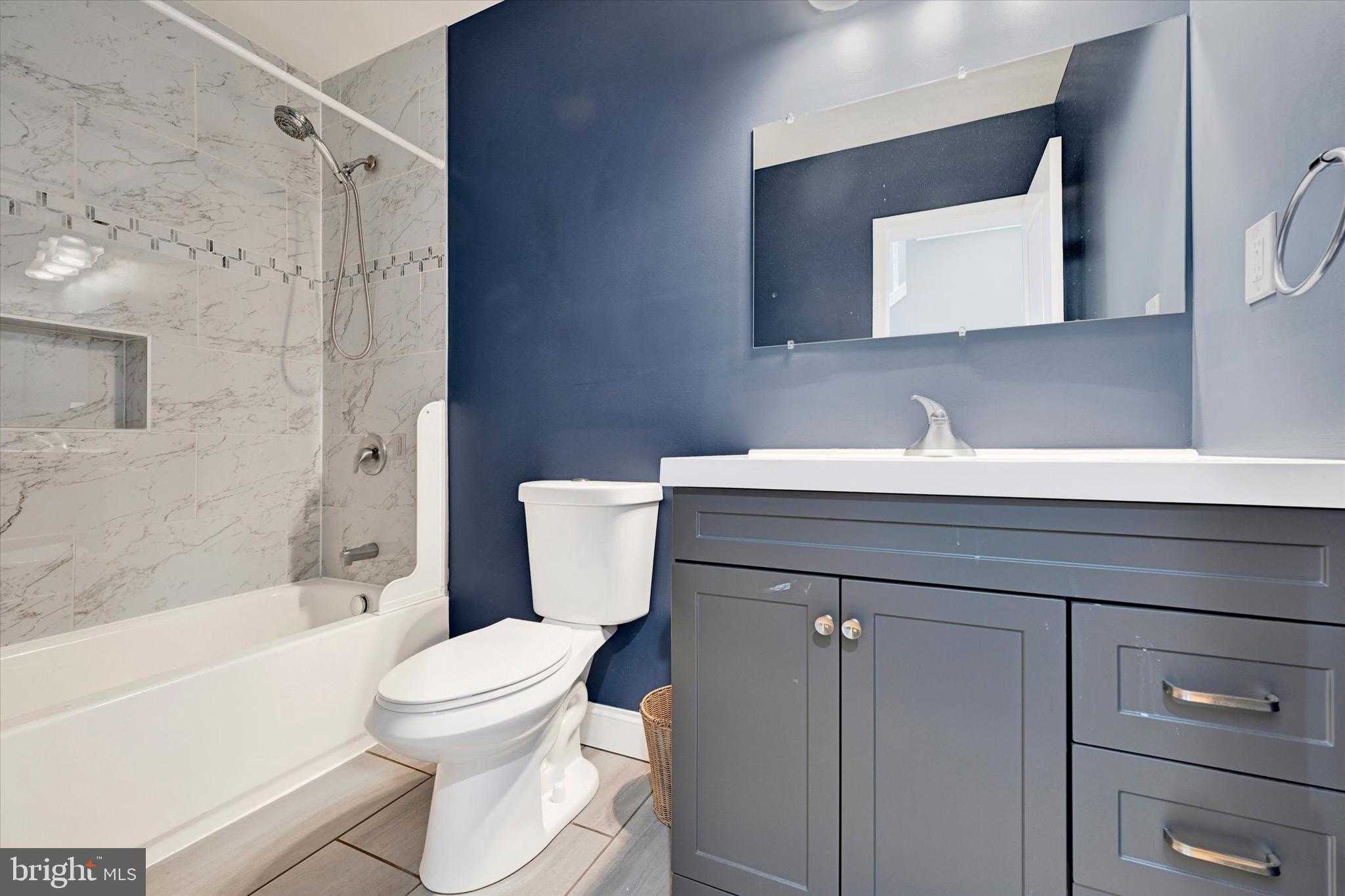 6615 Kenwood Ave photo 31