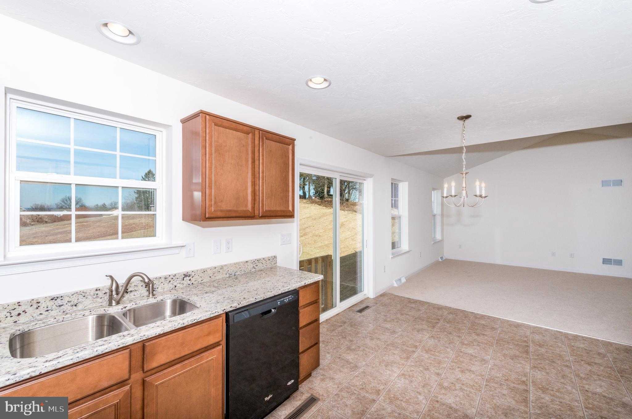 2662 Victorian Dr photo 2